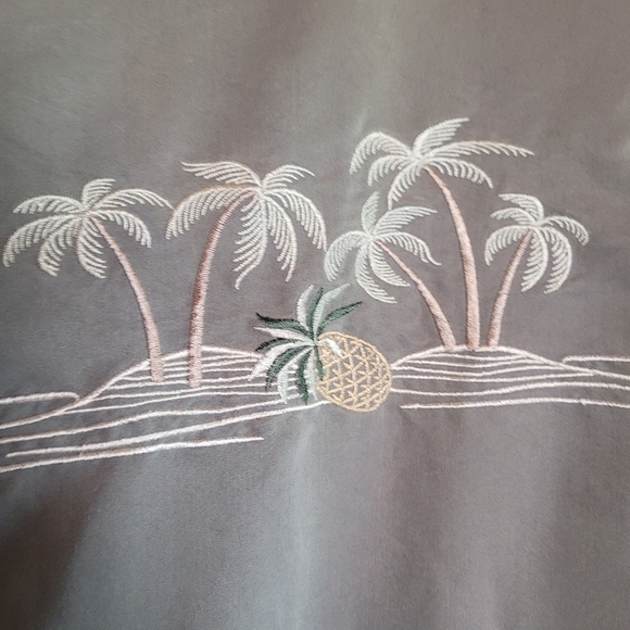 Time Out Men's Short Sleeve Palm Tree Pineapple Embroidered Button Up Size M - Picture 2 of 9